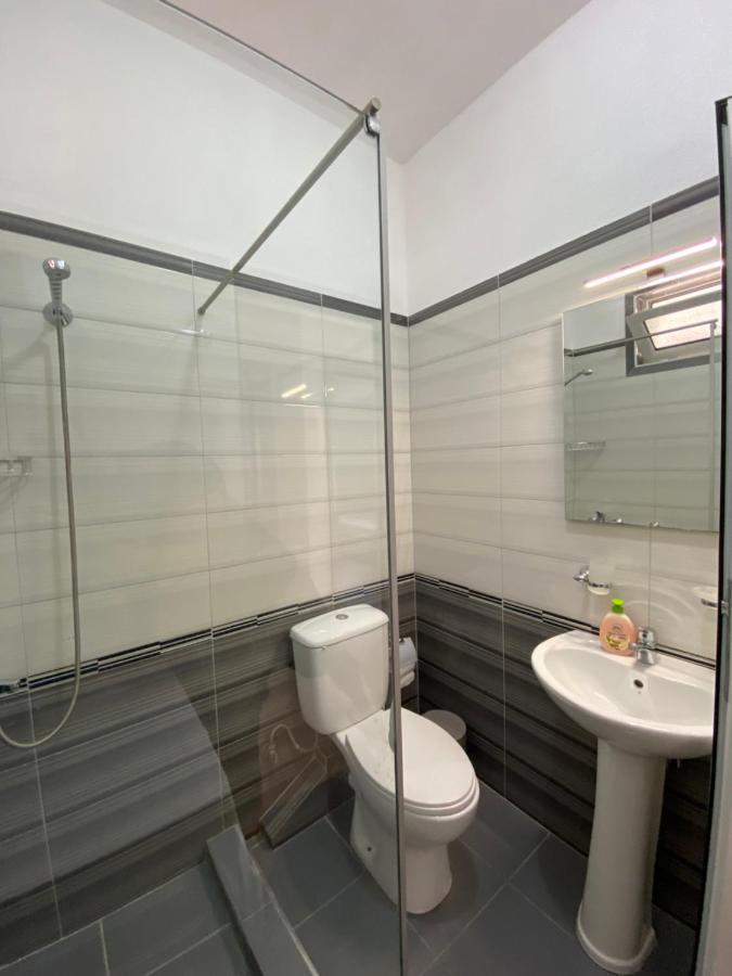 Hotel Andrea Sarandë Buitenkant foto