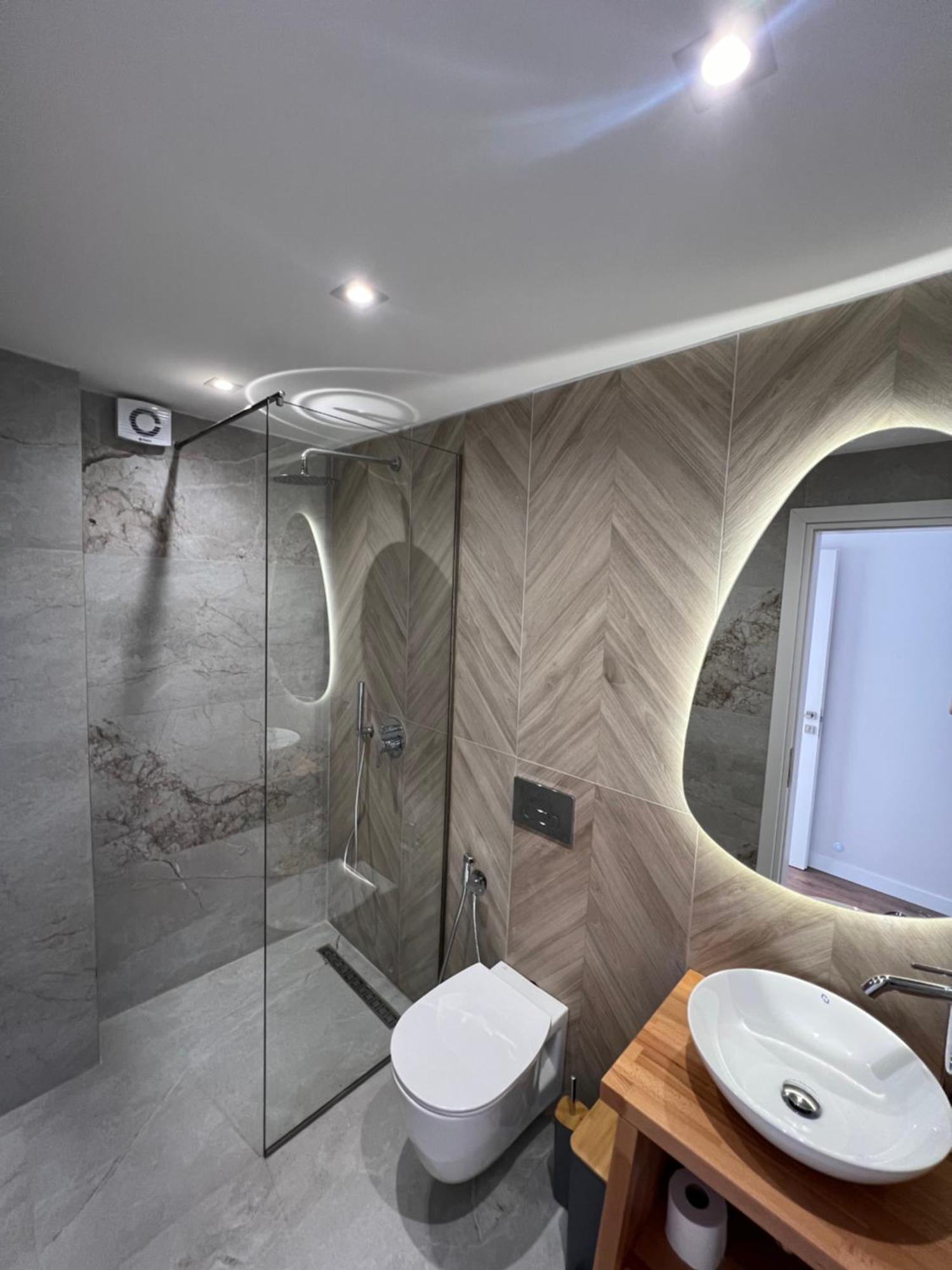 Hotel Andrea Sarandë Buitenkant foto